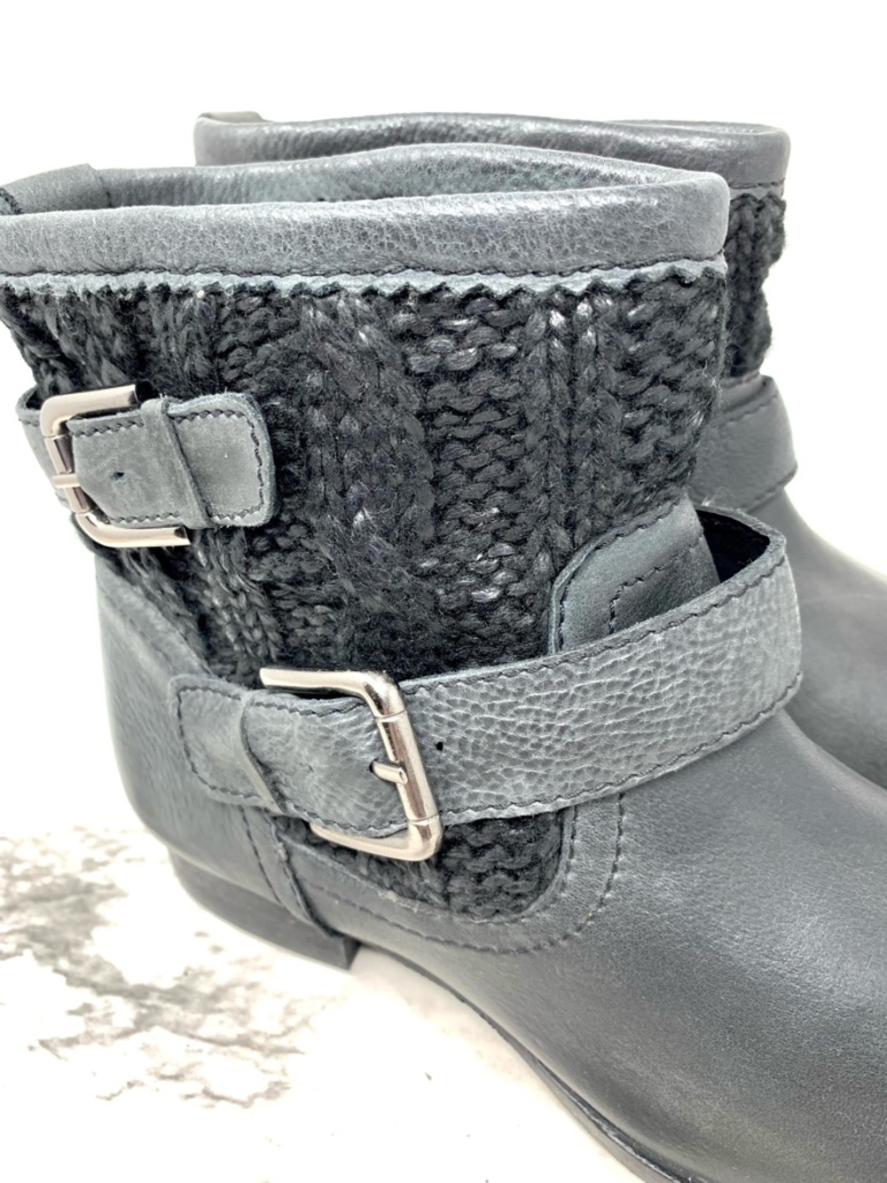 Skechers Stagecoach Gray Cable Knit Leather Buckle Detail Ankle Boots 8 Comfy - Picture 16 of 16